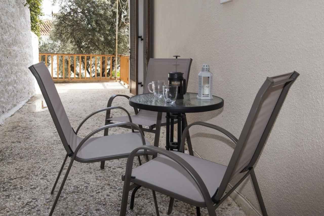 Spentza Villa *
